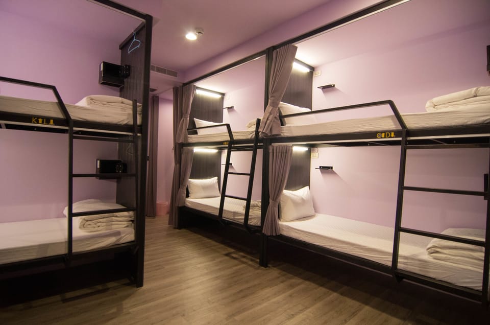 Shared Dormitory, Mixed Dorm, Shared Bathroom (6 Bunk Beds) | Soundproofing, free WiFi, bed sheets