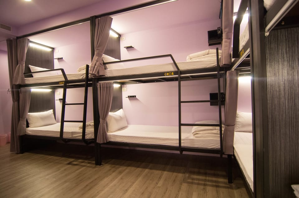 Shared Dormitory, Mixed Dorm, Shared Bathroom (6 Bunk Beds) | Soundproofing, free WiFi, bed sheets