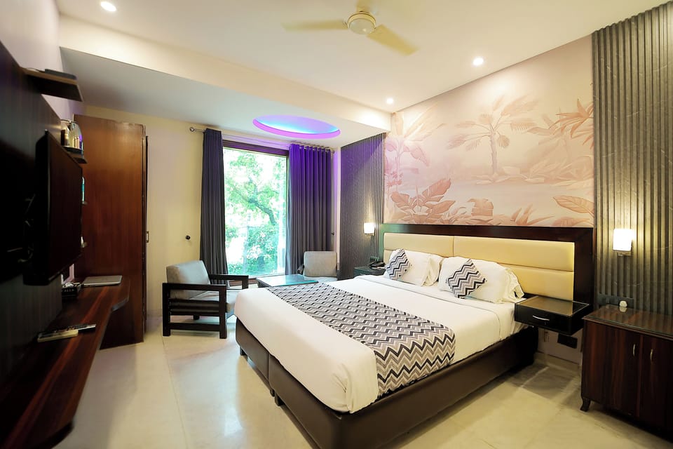 Superior Room, 1 Bedroom, Refrigerator | Egyptian cotton sheets, premium bedding, down comforters