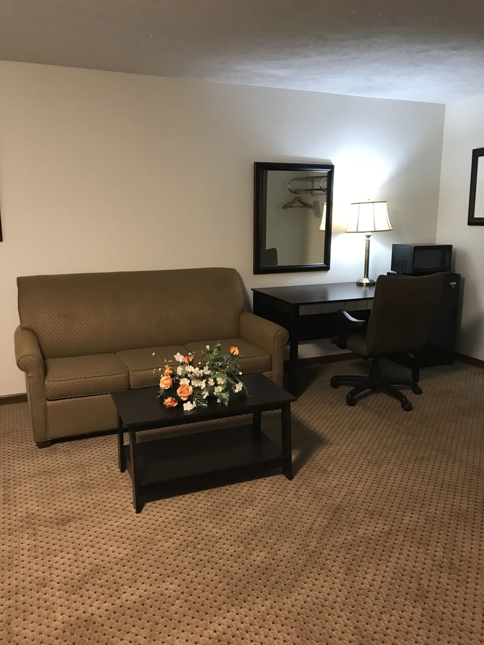 Standard Double Room, 2 Double Beds, Refrigerator & Microwave | Desk, free WiFi, bed sheets