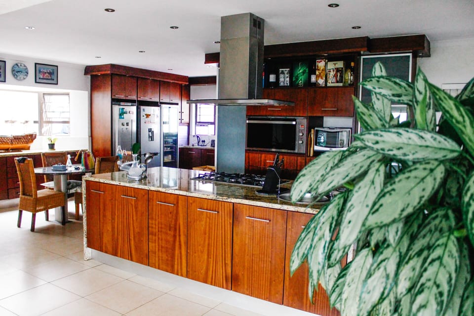 Fridge, coffee/tea maker, electric kettle