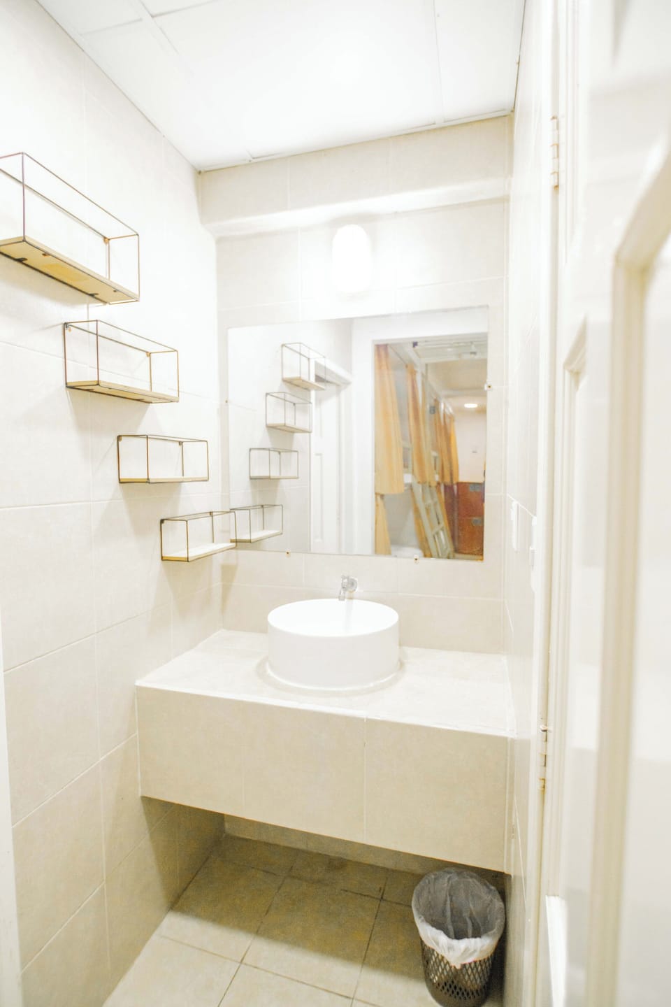 Shower, towels, soap, shampoo