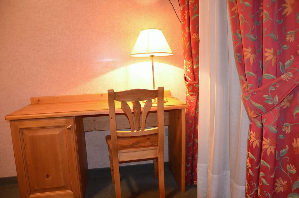 Classic Double Room | Room amenity
