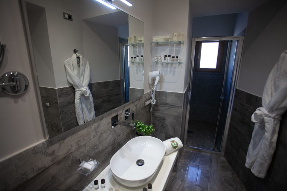 Junior Suite | Premium bedding, minibar, in-room safe, desk
