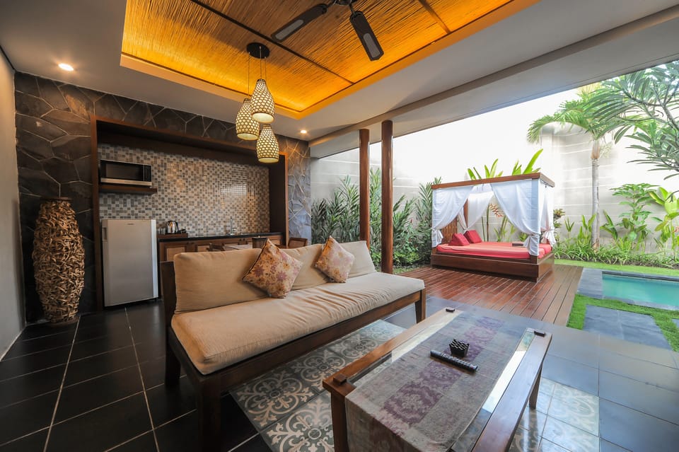 One Bedroom Private Pool with Cabana | Premium bedding, minibar, in-room safe, desk