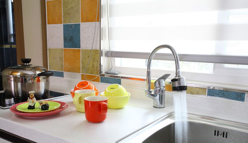 Superior Studio 202 | Private kitchenette | Microwave, stovetop, electric kettle, cookware/dishes/utensils