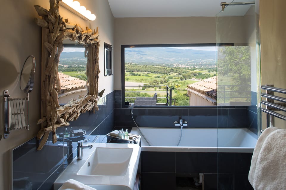 Suite, Ensuite (Suite Terrasse) | Minibar, in-room safe, desk, soundproofing