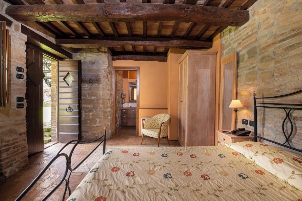 Executive Borgo Antico | 1 bedroom, minibar, in-room safe, desk