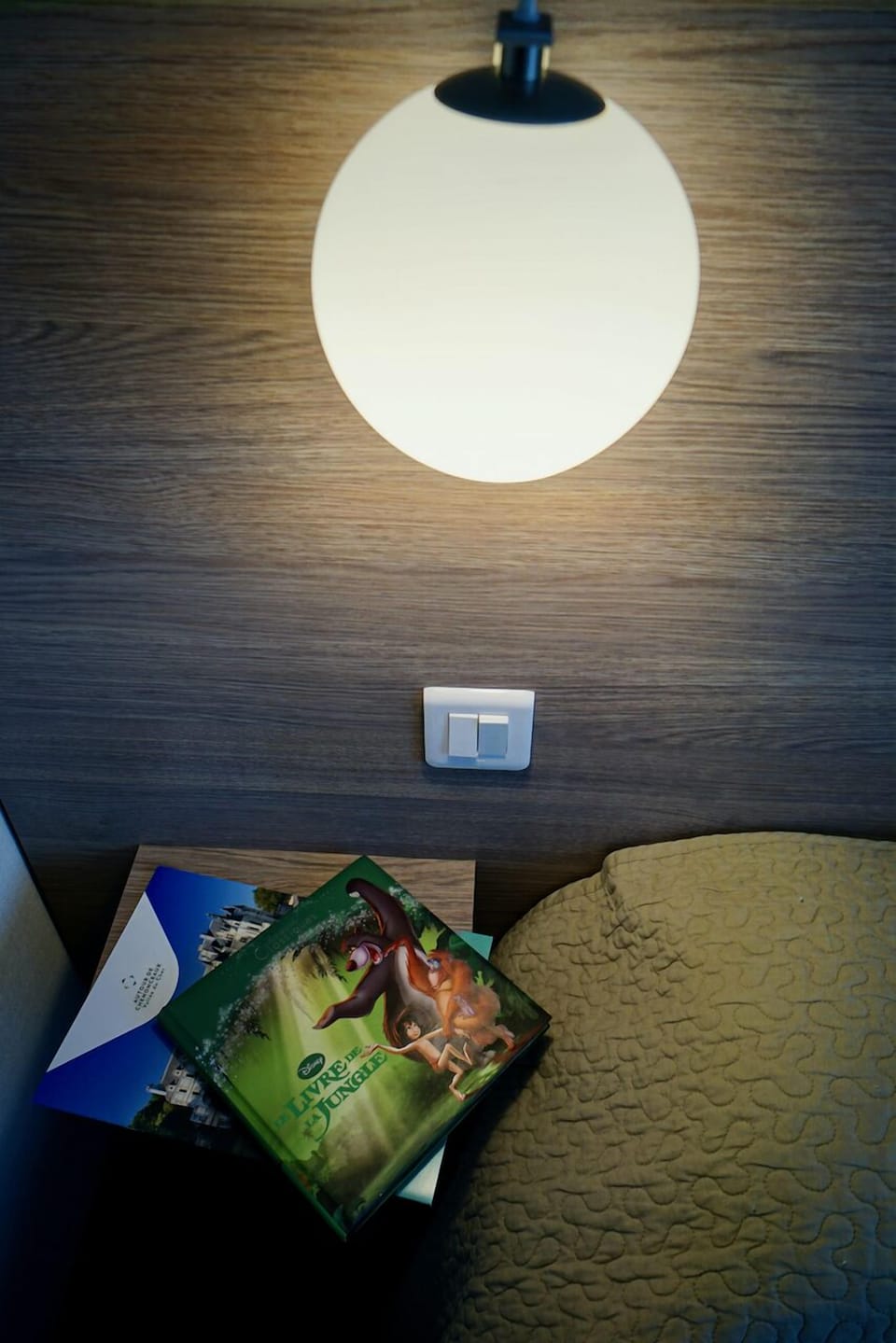 Standard Quadruple Room | Desk, laptop workspace, iron/ironing board, free WiFi