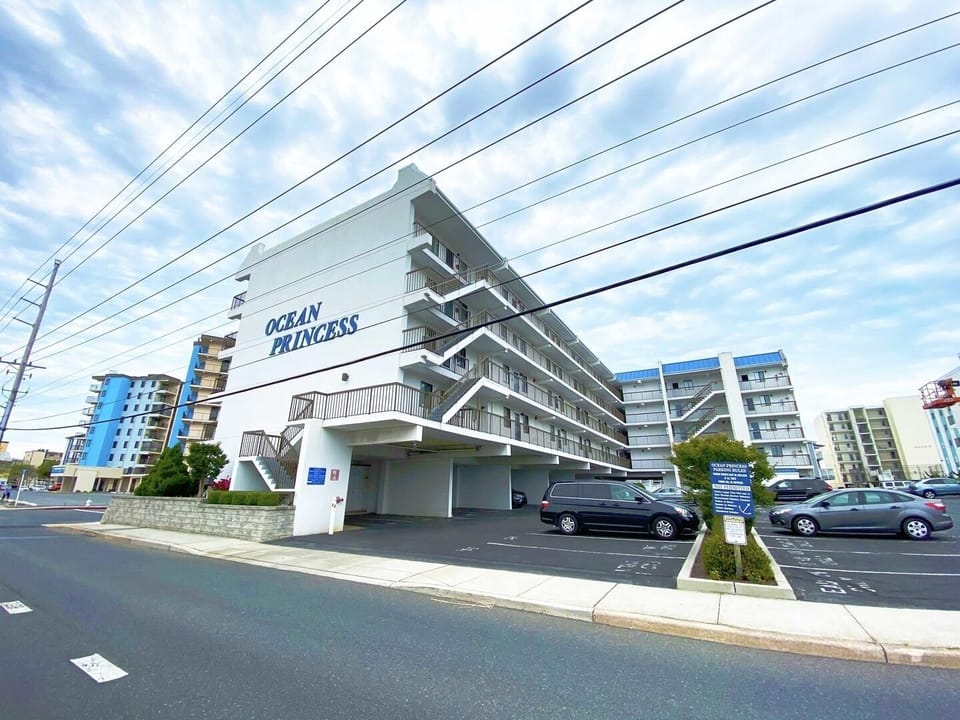 Condo, 1 Bedroom | Exterior
