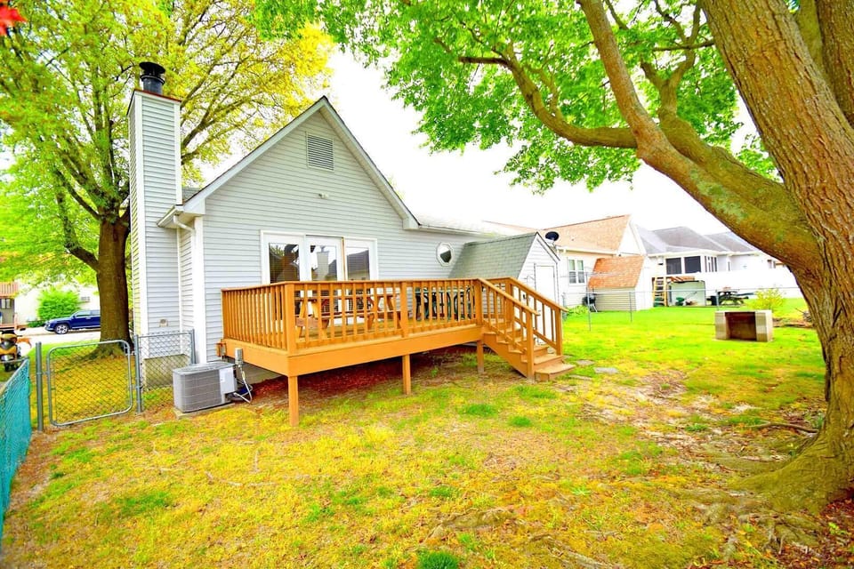 House, 3 Bedrooms | Property grounds