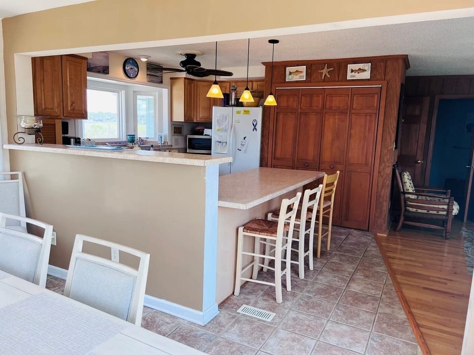 House, 2 Bedrooms | Dining