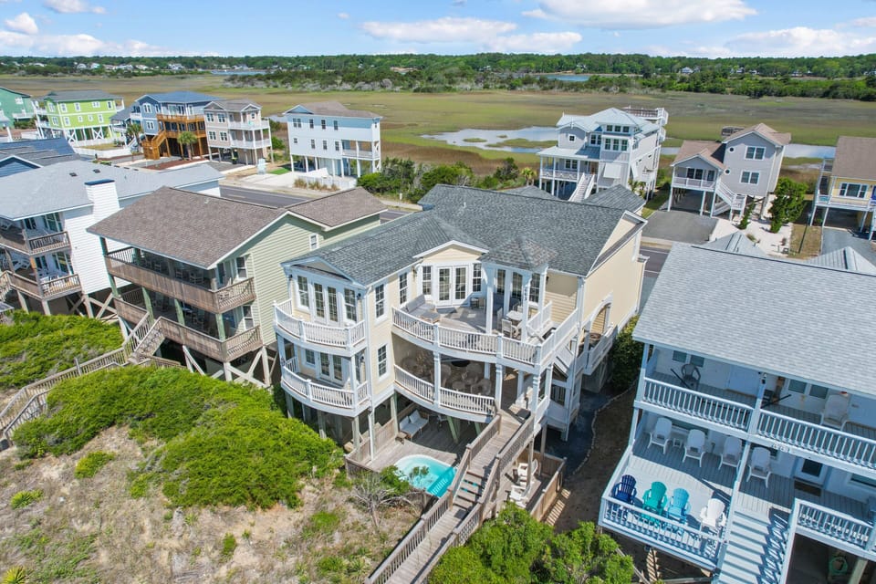 House, 6 Bedrooms | Exterior