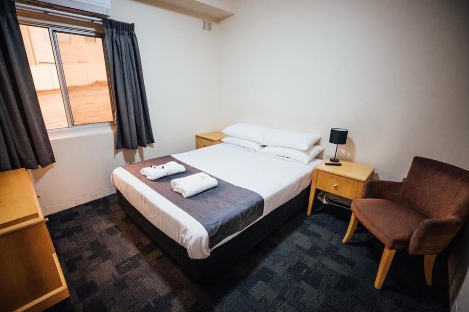 WiFi (free), bed sheets