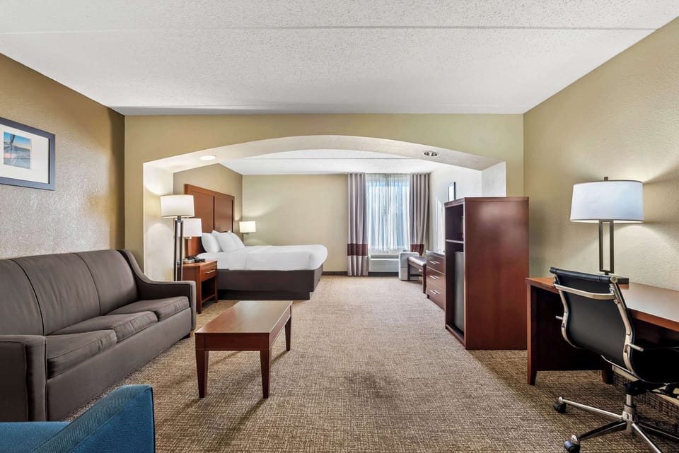 Suite, 1 King Bed with Sofa bed, Accessible, Non Smoking | Desk, blackout drapes, iron/ironing board, free cribs/infant beds