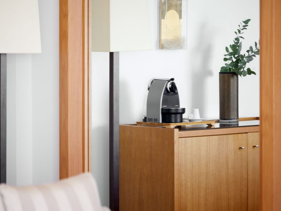 Luxury Suite, Sea View | Premium bedding, down comforters, free minibar, in-room safe