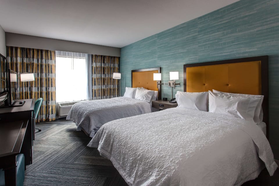 In-room safe, WiFi (free), bed sheets