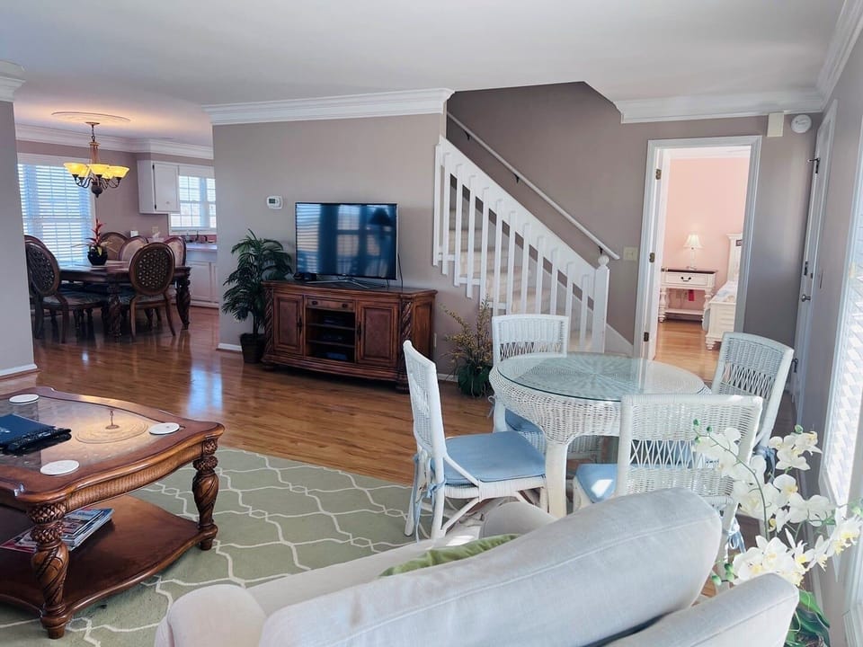 House, 4 Bedrooms | Interior