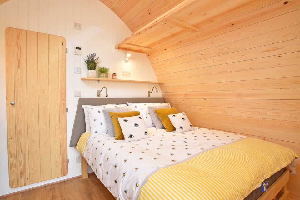 Family Cabin | Individually decorated, individually furnished, iron/ironing board