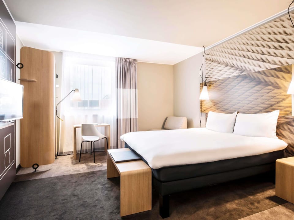 Comfort Room, 1 Queen Bed | Desk, soundproofing, free WiFi, bed sheets