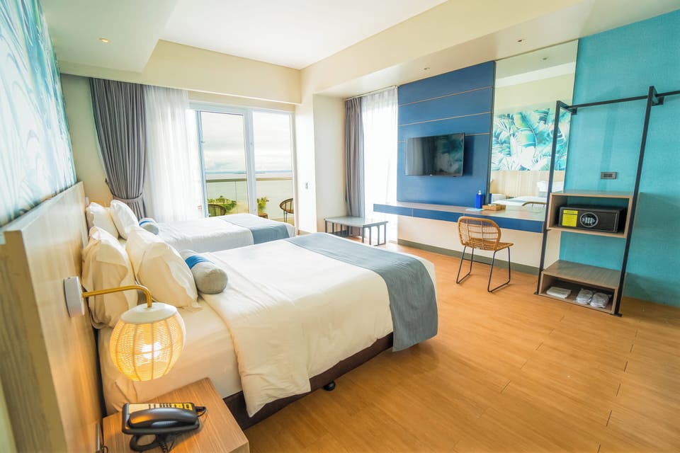 In-room safe, desk, laptop workspace, blackout drapes