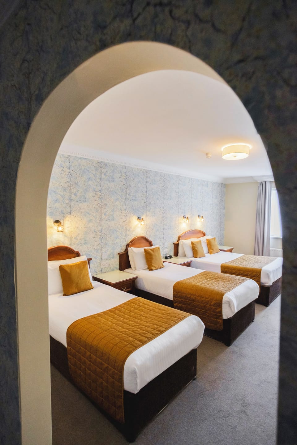 Triple Room | Free WiFi, bed sheets