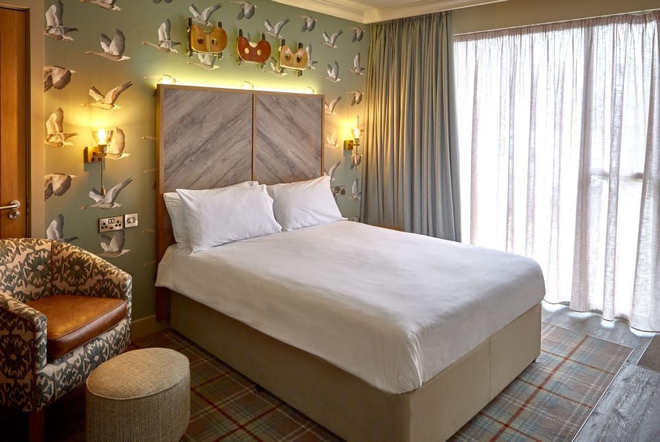 Desk, iron/ironing board, free WiFi, bed sheets