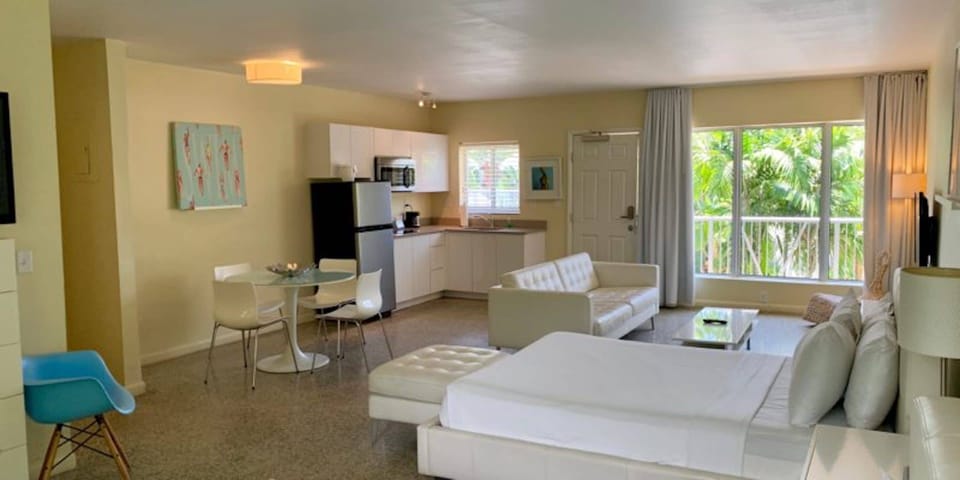 Suite, 1 Bedroom (Two Queen Beds) | In-room safe, individually decorated, individually furnished