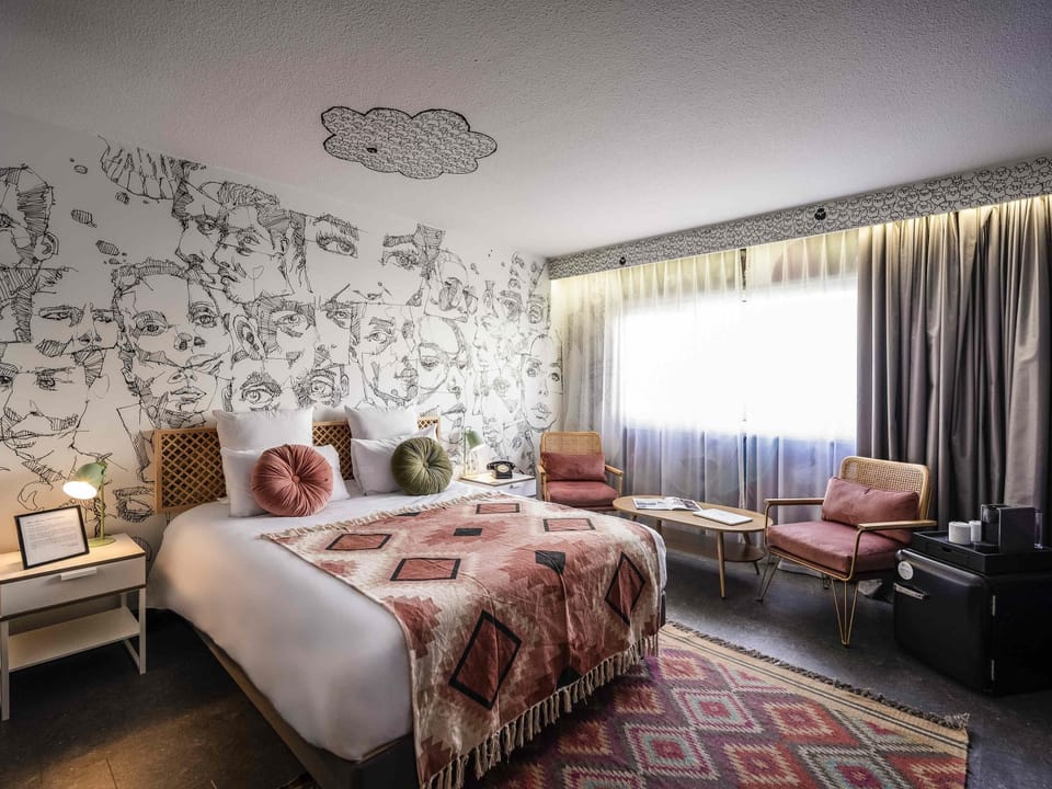 Room, 1 Double Bed (Arty) | Premium bedding, pillowtop beds, desk, blackout drapes