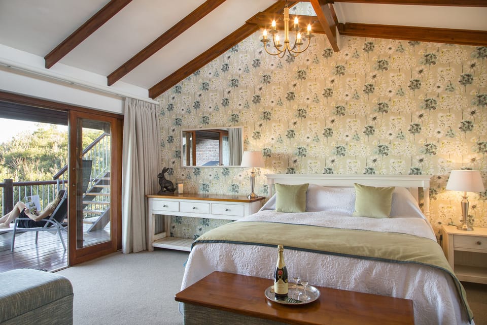 Premium bedding, down comforters, pillowtop beds, in-room safe