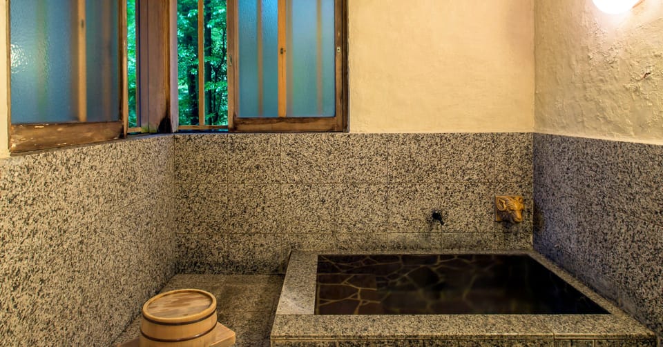 Japanese Style Villa (Hanare) | Bathroom | Free toiletries, hair dryer, slippers, towels