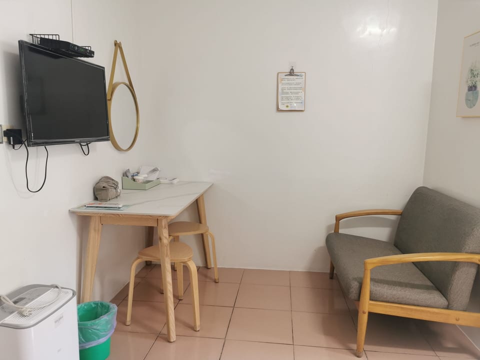 Comfort Triple Room | Desk, free WiFi, bed sheets