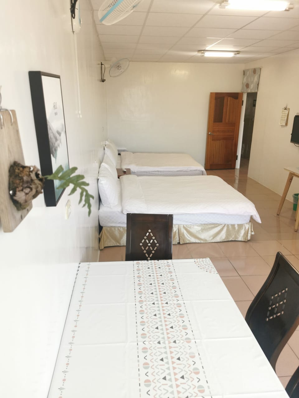 Quadruple Room (Oolong) | Desk, free WiFi, bed sheets
