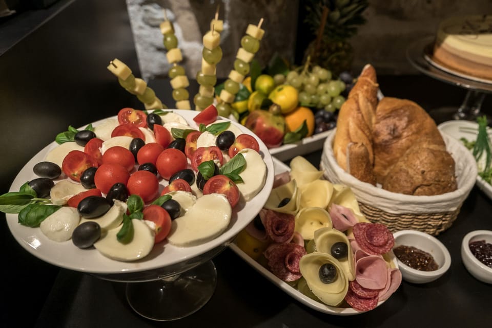 Daily continental breakfast for a fee