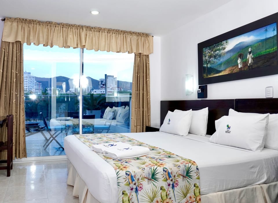 Double Room | Premium bedding, minibar, in-room safe, desk