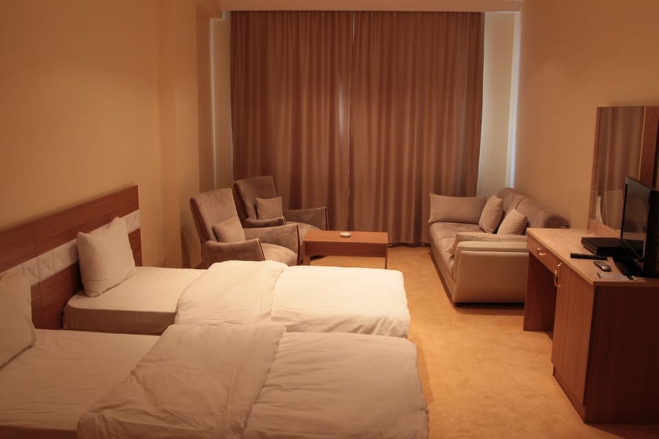 In-room safe, desk, WiFi (free), bed sheets