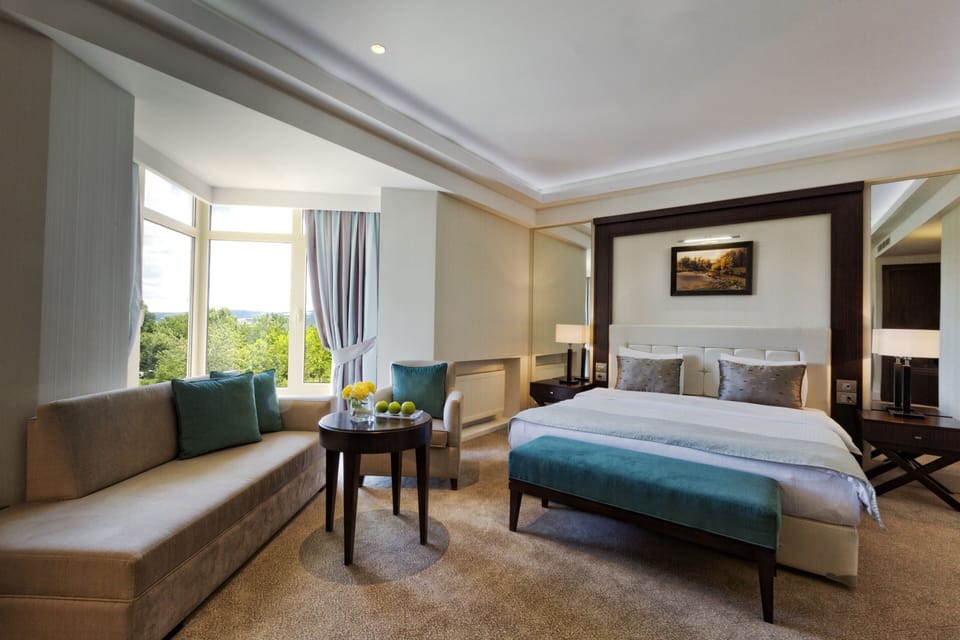 Premium bedding, minibar, in-room safe, desk