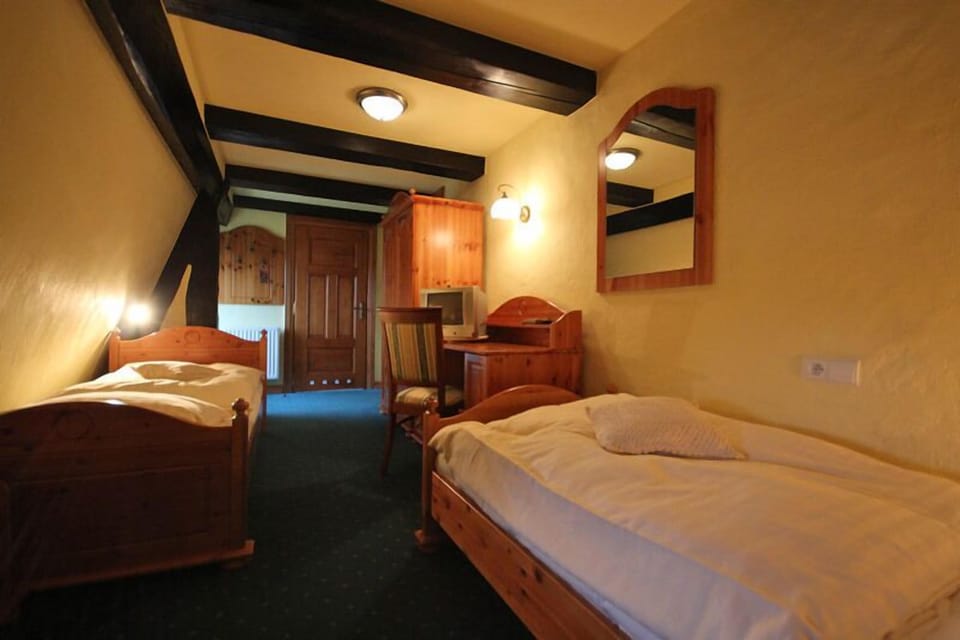 Double or Twin Room, River View | Free WiFi