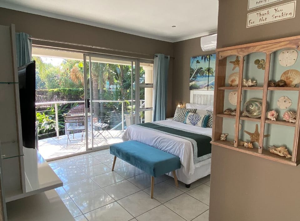 Luxury Suite, 1 Bedroom (Maldives) | 1 bedroom, minibar, in-room safe, individually decorated