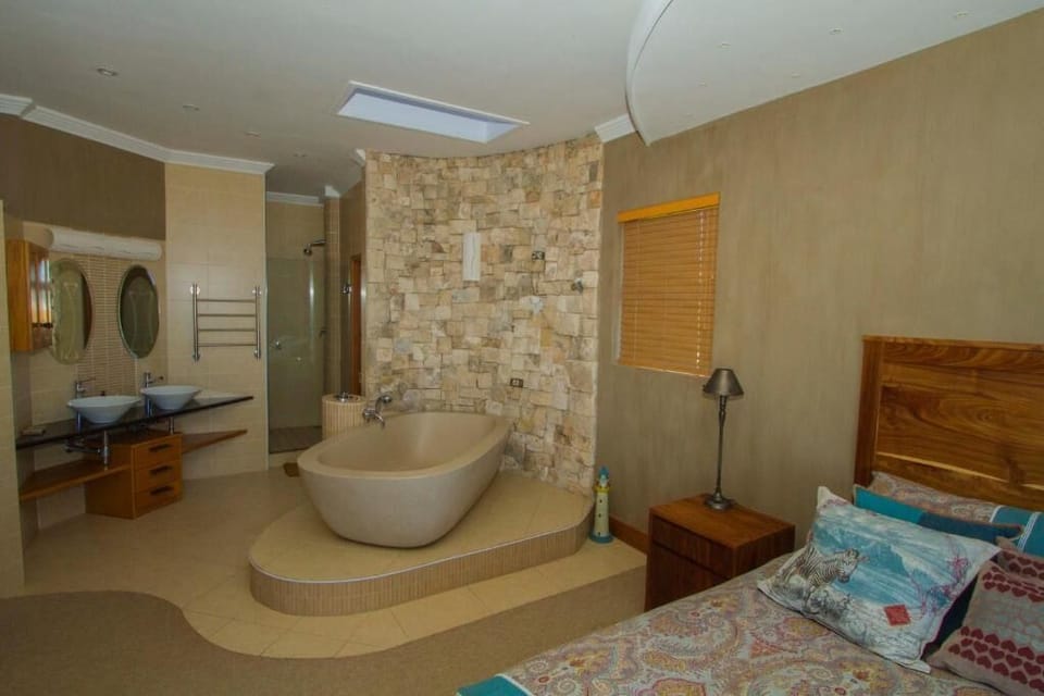 Shower, free toiletries, hair dryer, bathrobes