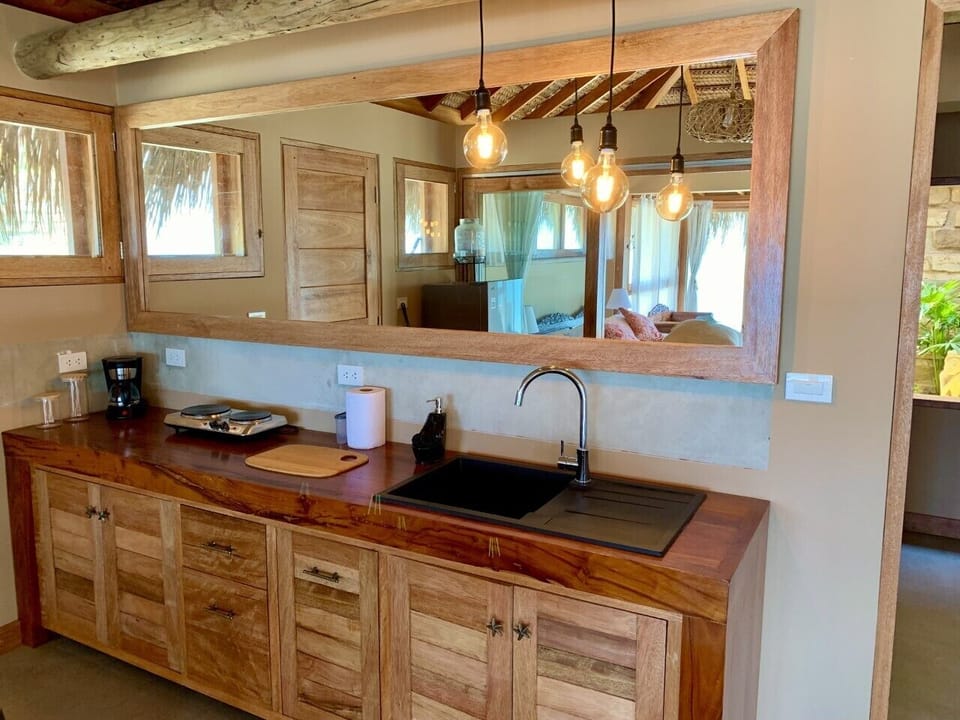 Deluxe Villa | Private kitchen | Coffee/tea maker, fridge, stovetop, electric kettle