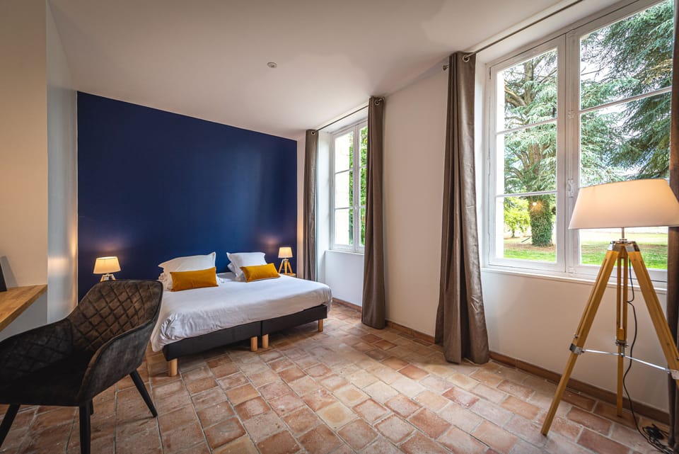 Classic Superior Room | Desk, free WiFi, bed sheets
