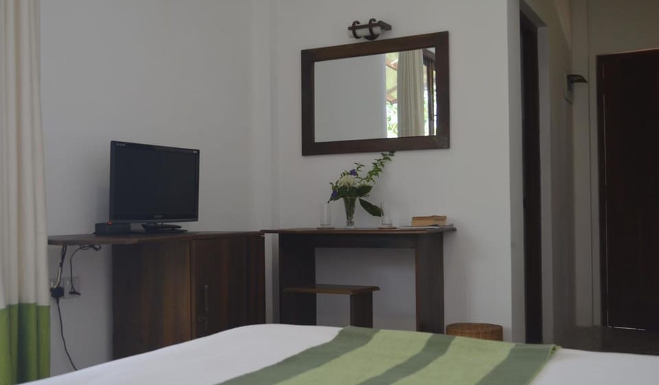 1 bedroom, premium bedding, minibar, desk