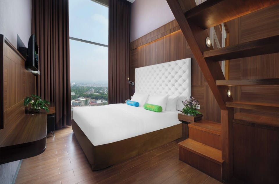 In-room safe, desk, laptop workspace, blackout drapes