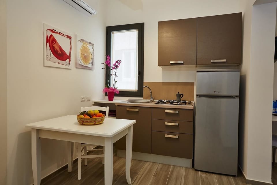 Double Room | Private kitchen | Electric kettle