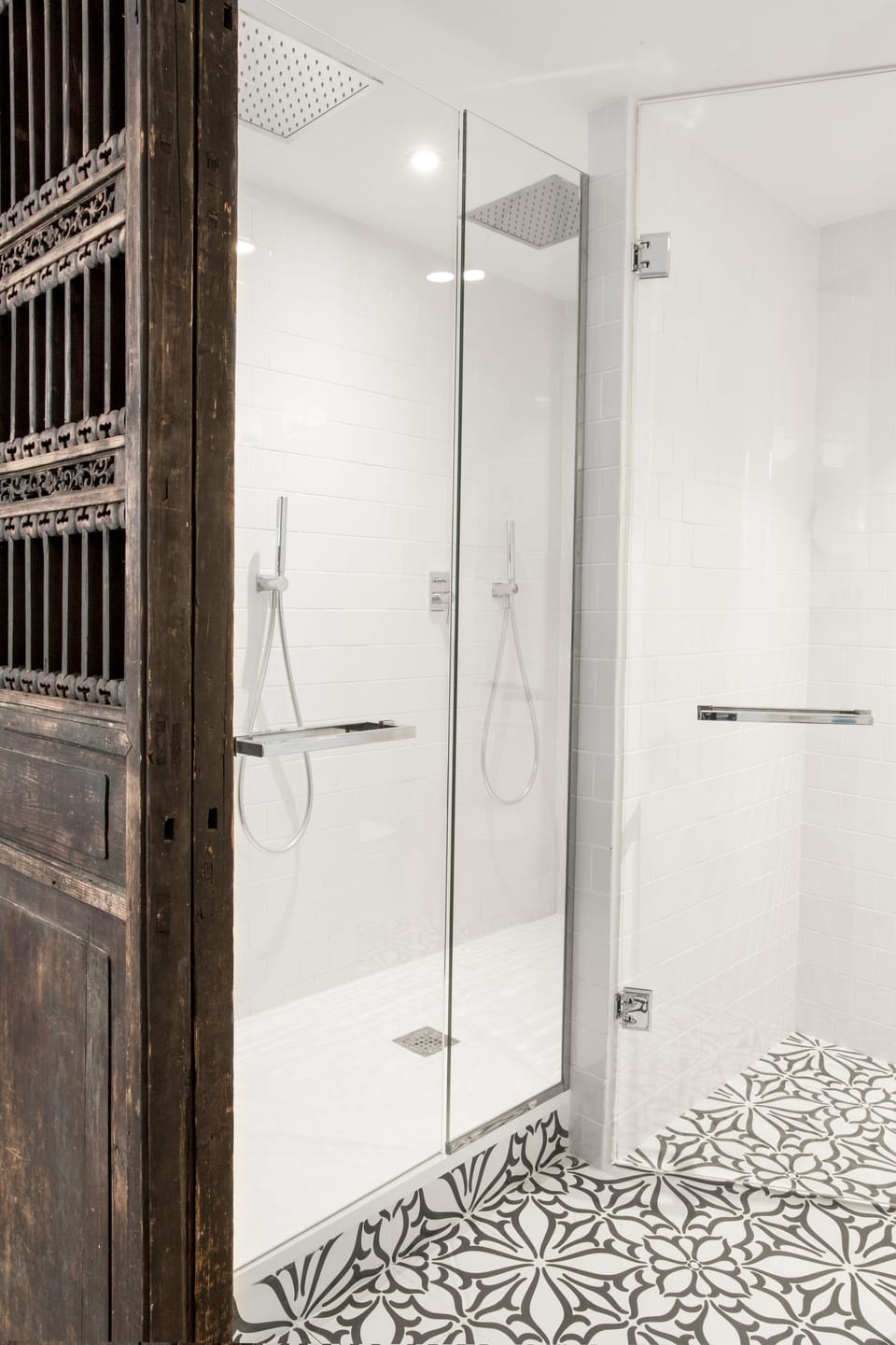 Exclusive Suite | Bathroom | Free toiletries, hair dryer, bathrobes, slippers