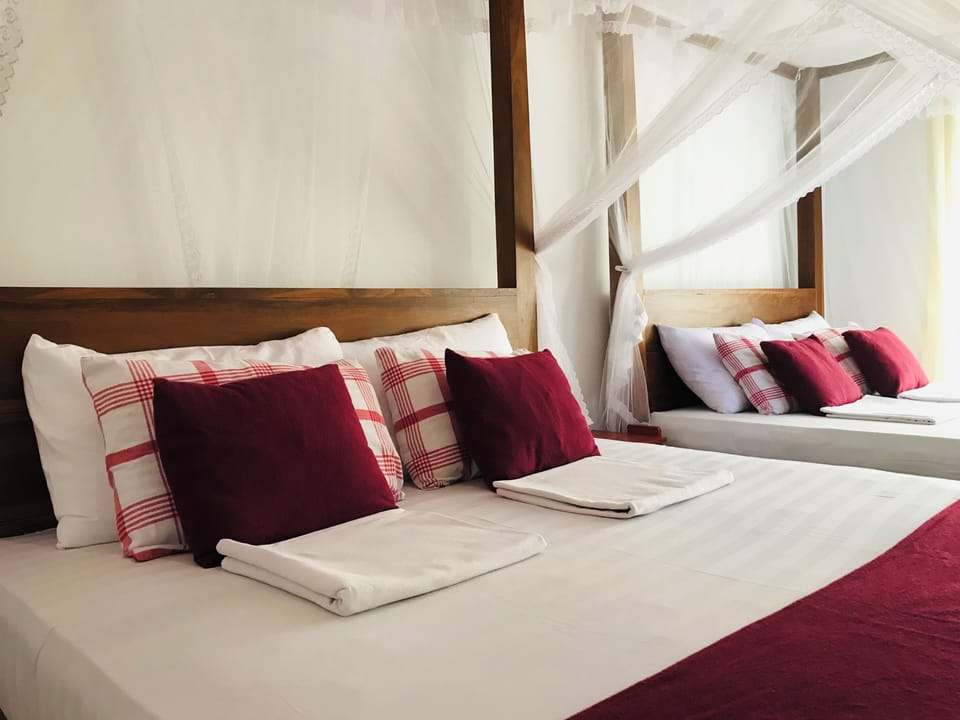 Family Room, 1 Bedroom, Garden View | Desk, free WiFi, bed sheets