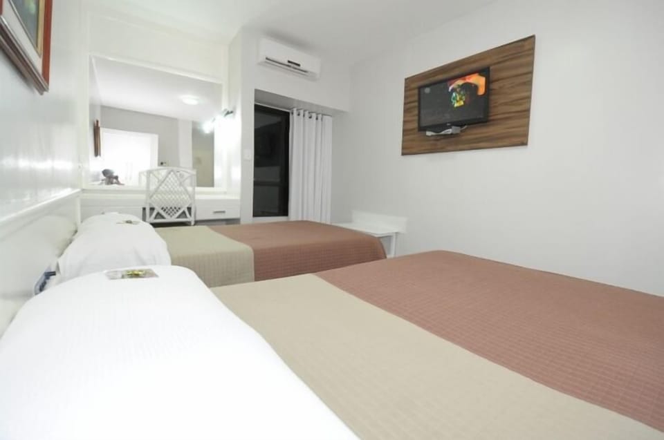 Double Room | Minibar, in-room safe, desk, blackout drapes