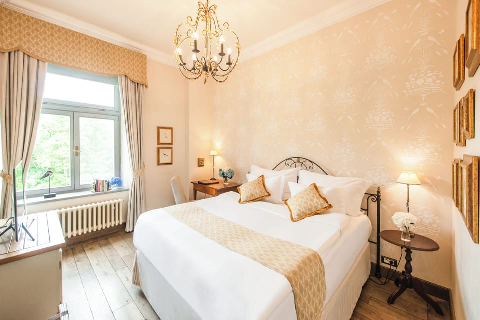 Superior Room | Hypo-allergenic bedding, minibar, in-room safe, individually decorated