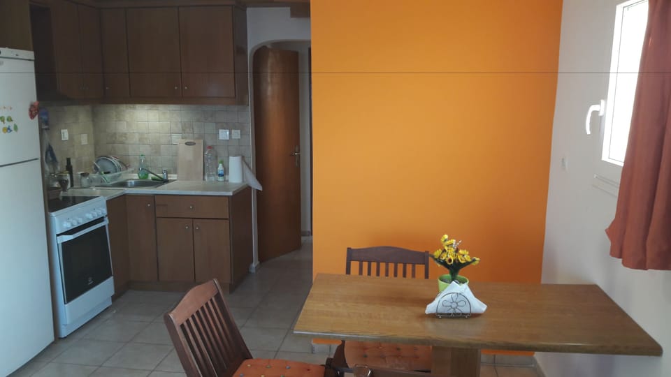Family Apartment, 1 Bedroom, Beach View | Individually furnished, soundproofing, iron/ironing board, free WiFi